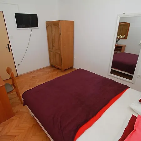 Luna Makarska