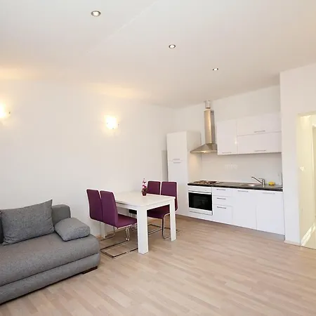 Apartment Luna Makarska